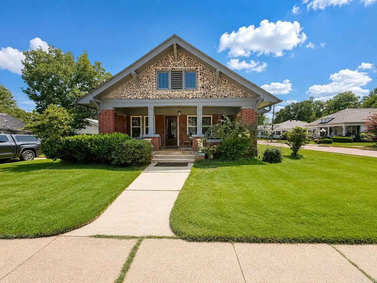 325 Cherry Street, Arkadelphia, AR 71923 - #1