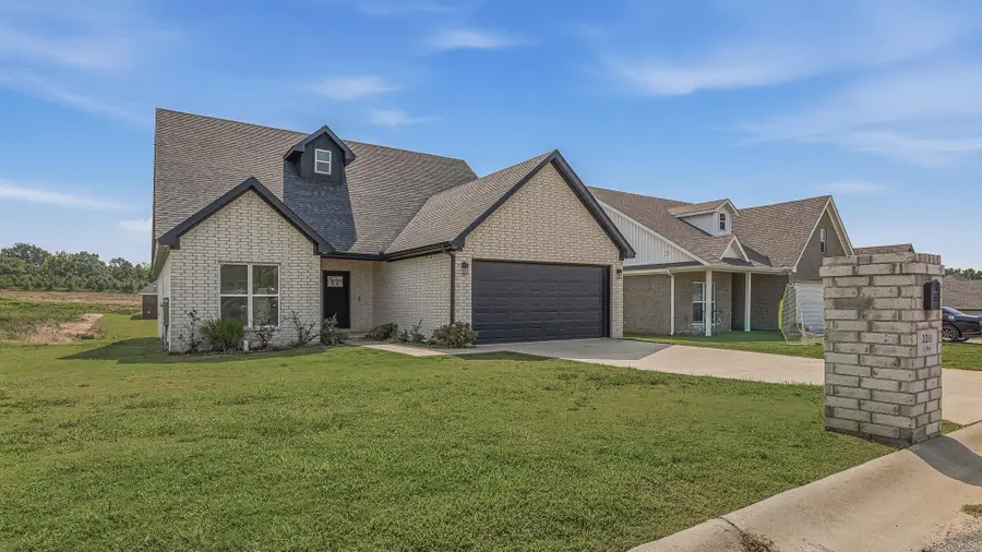 2211 S 20 Street, Paragould, AR 72450 - #2