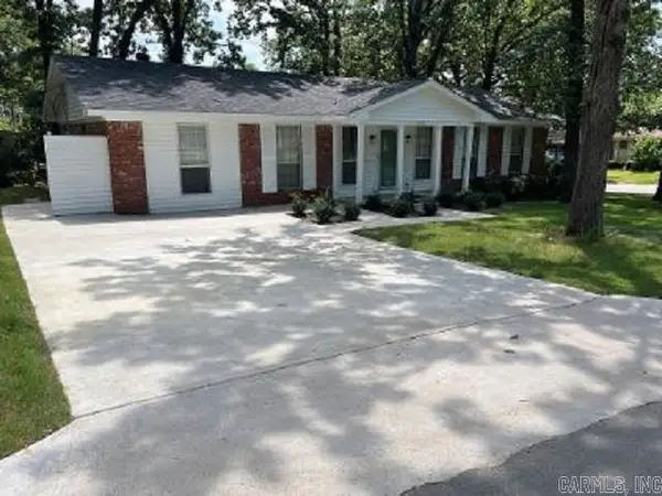 9617 Temple Dr, Little Rock, AR 72205