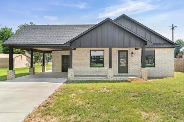 809 Forrest Ave E, Wynne, AR 72396