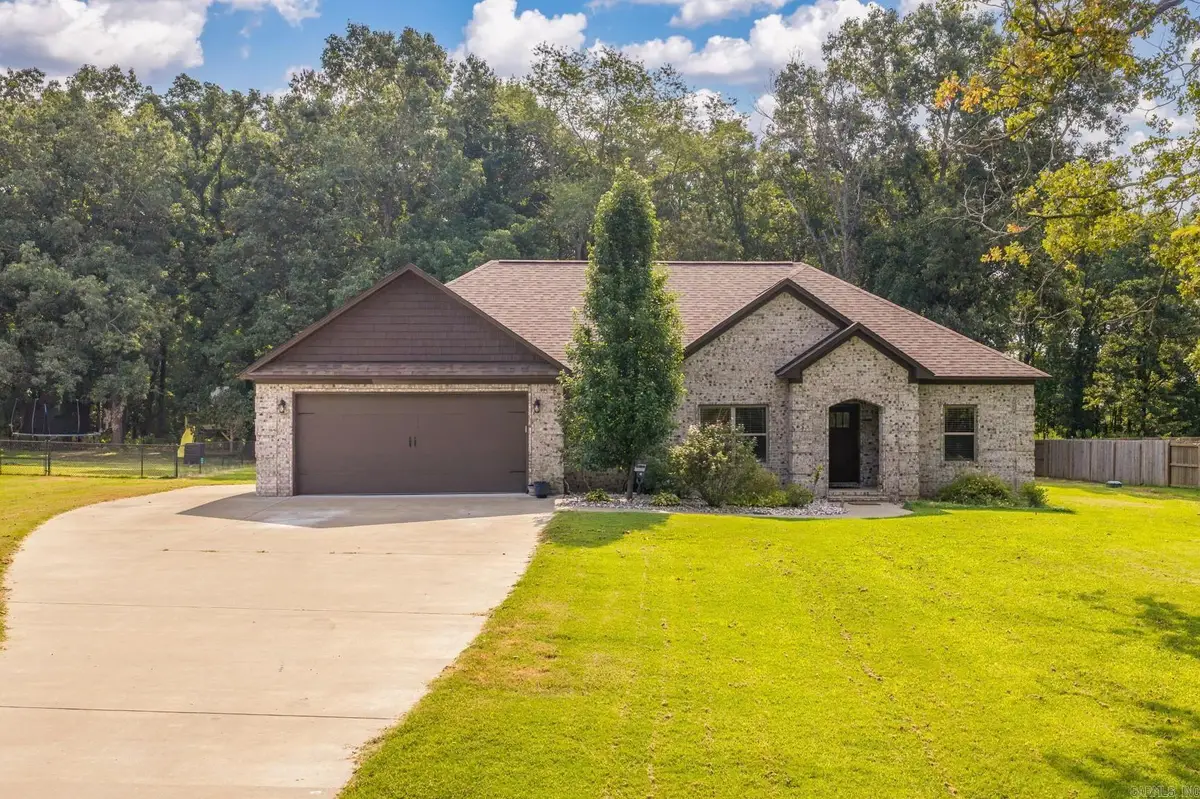 92 Garrison, Greenbrier, AR 72058 - #1