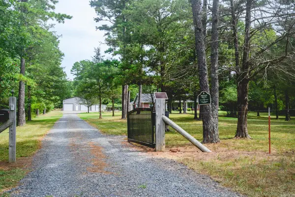 2707 Highway 88, Mena, AR 71953