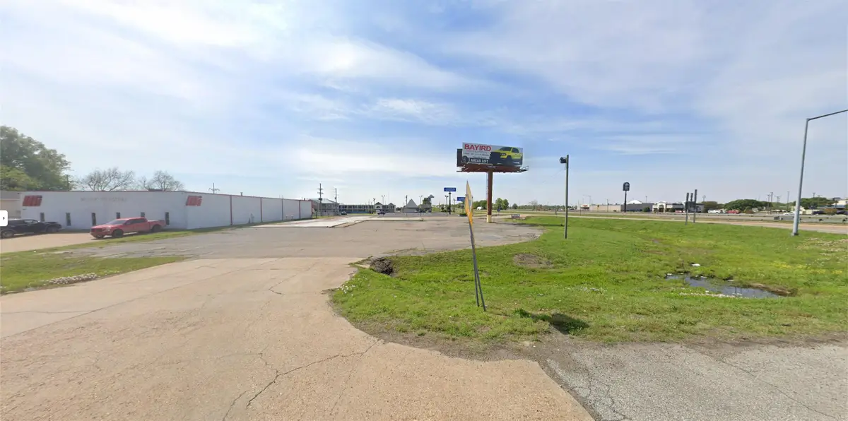 100 S Service, Blytheville, AR 72315 - #1