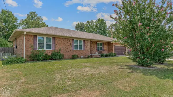 1303 Daniel Drive, Paragould, AR 72450