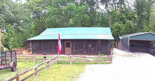 892 N Riverview Lane, Mountain View, AR 72560