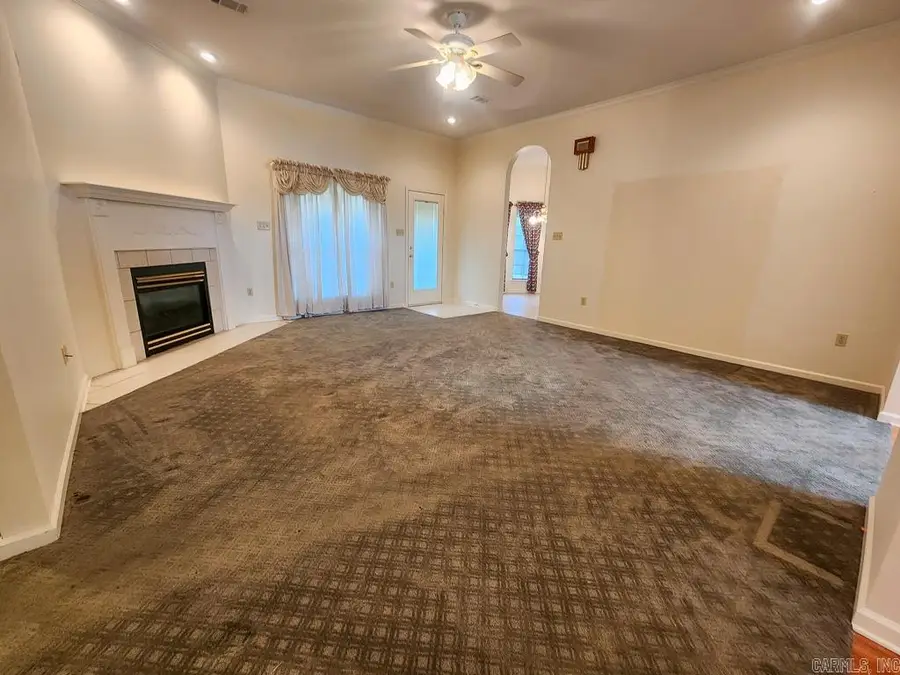 60 Weaver Circle, Vilonia, AR 72173 - #2