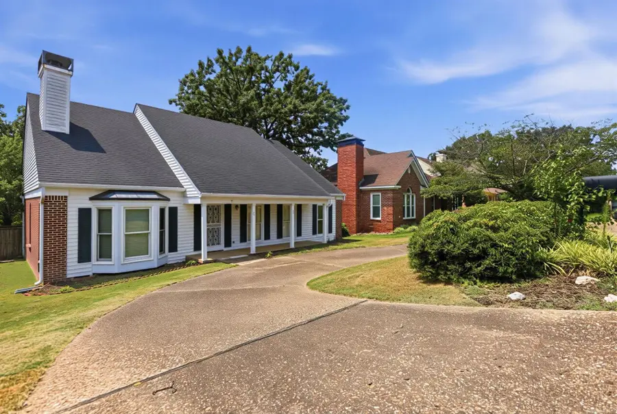 7 Carrollton Ct Court, Little Rock, AR 72211 - #3