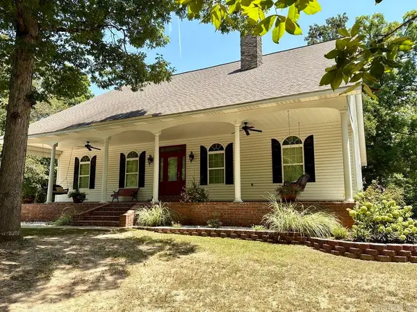 1185 Blue Grass, Benton, AR 72019