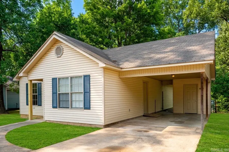 524 Second St, Conway, AR 72032 - #2