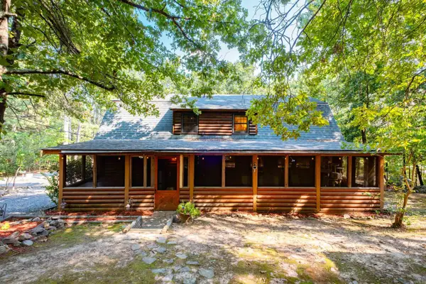 9819 Old Arkansas Drive, Roland, AR 72135