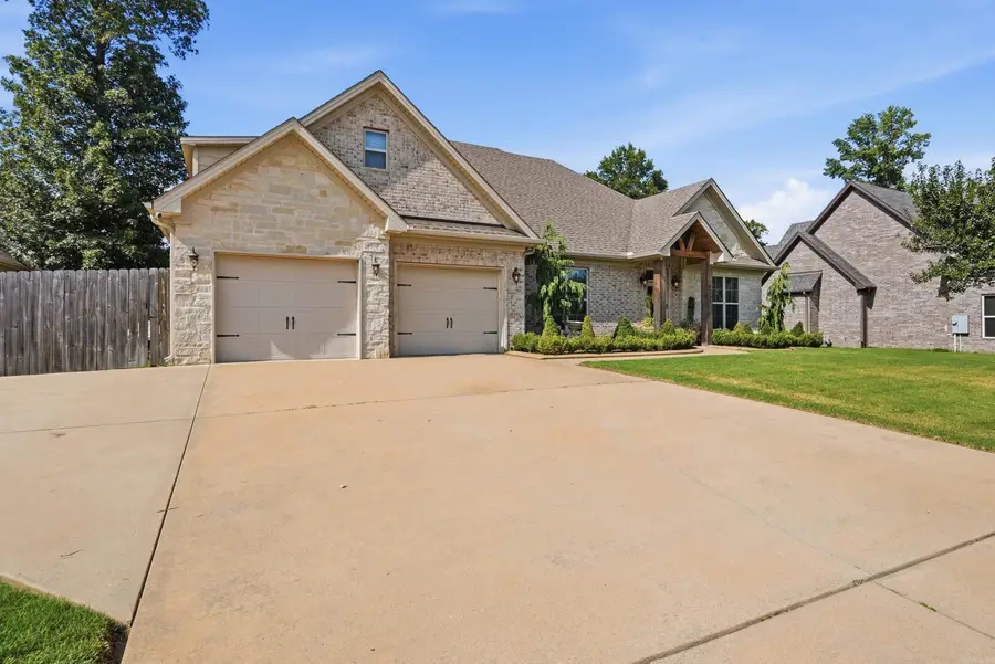 8108 Northsore Cove, Benton, AR 72019 - #2