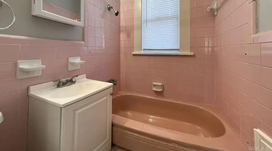 Address Withheld By Seller, Little Rock, AR 72204 - #2