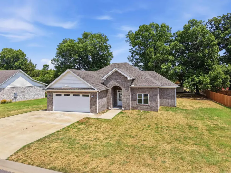 19 Sunset Boulevard, Morrilton, AR 72110 - #3
