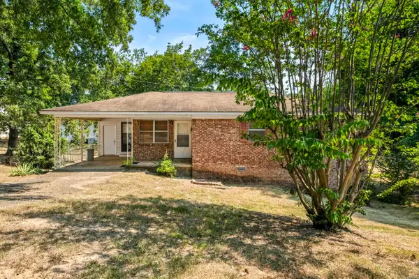 28 Greycourt Circle, North Little Rock, AR 72118