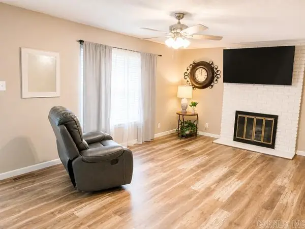410 Cedarwood St Street, Hot Springs, AR 71901