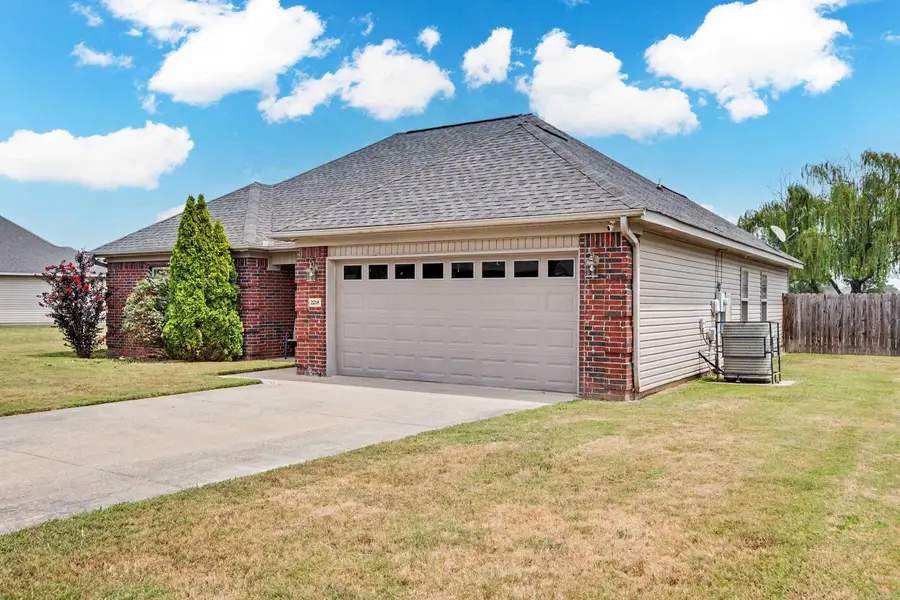 2218 Moortown Drive, North Little Rock, AR 72117 - #2