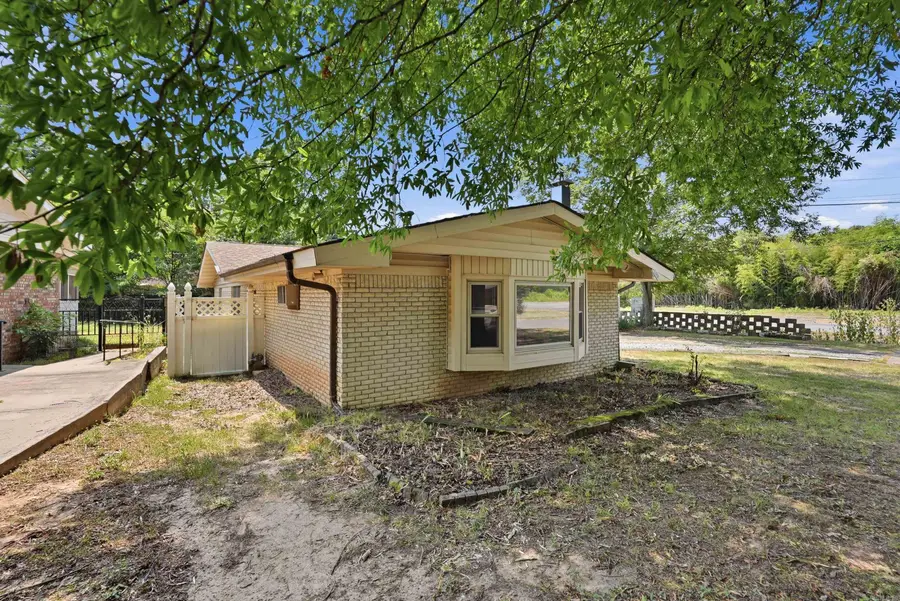 1939 Arrowhead, North Little Rock, AR 72118 - #2