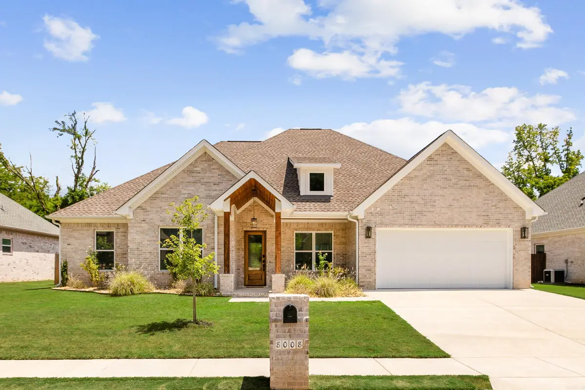 8008 N Shoreline, Benton, AR 72019 - #1