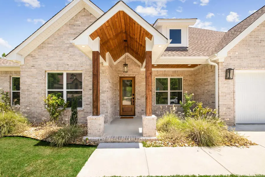 8008 N Shoreline, Benton, AR 72019 - #2