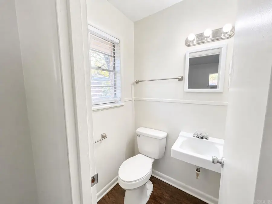405 Angus Street, Conway, AR 72032 - #3