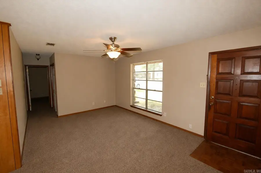 6102 N Woodview Drive, Sherwood, AR 72120 - #3