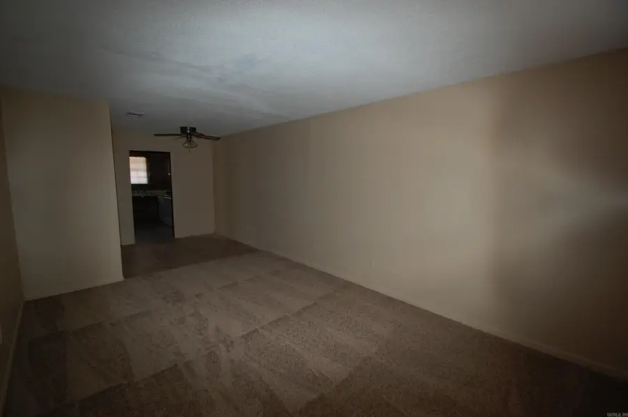 8205 E Woodview Drive, Sherwood, AR 72120 - #2
