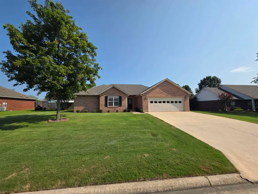 2903 Cambridge Drive, Paragould, AR 72450 - #2