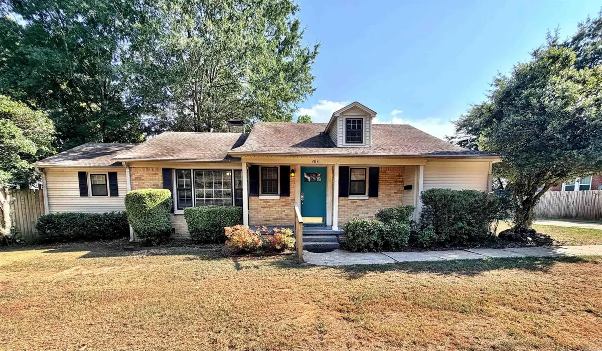 303 E Conway Street, Benton, AR 72015 - #1