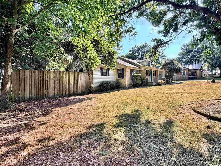 303 E Conway Street, Benton, AR 72015 - #2