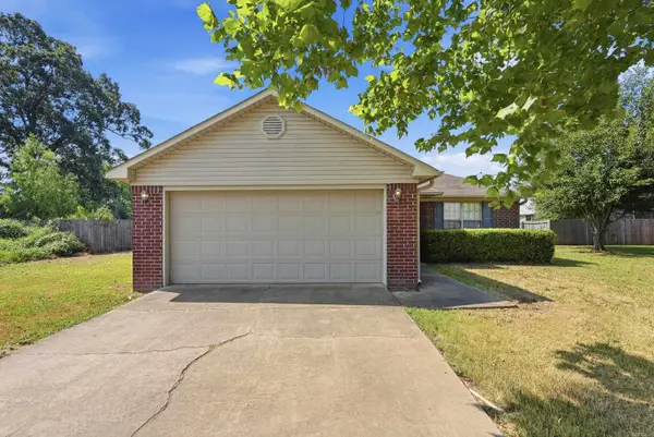 3425 Antietam Dr, Conway, AR 72032