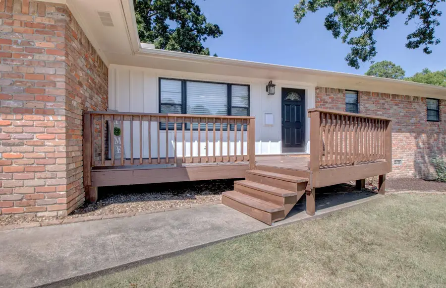 602 E Saline Circle, Benton, AR 72019 - #2