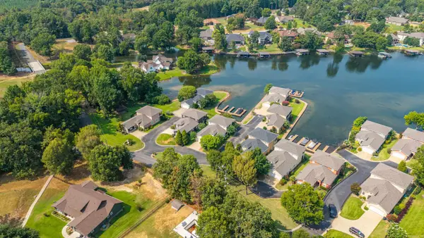 217 Farrs Landing Road, Hot Springs, AR 71913