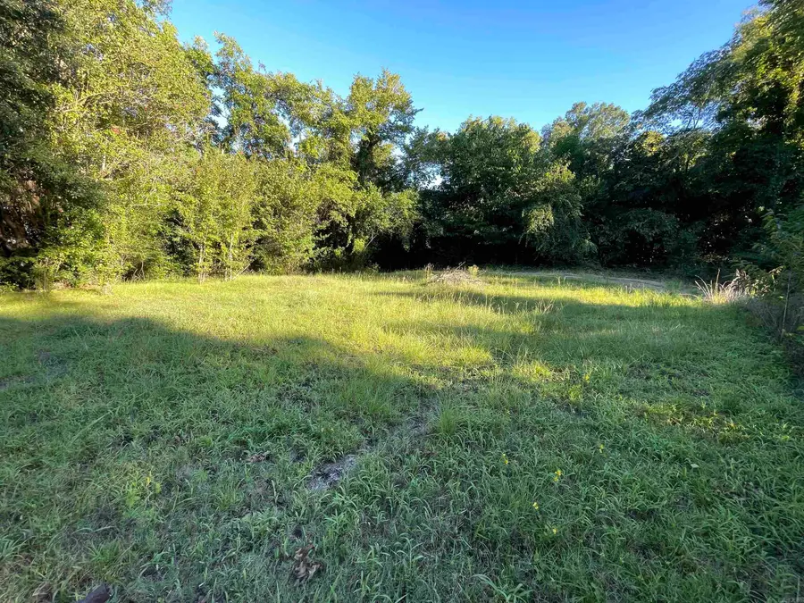 429 Maple St, Camden, AR 71701 - #2