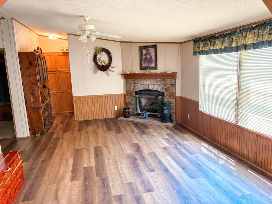 6052 Highway 16 E, Clinton, AR 72031 - #2