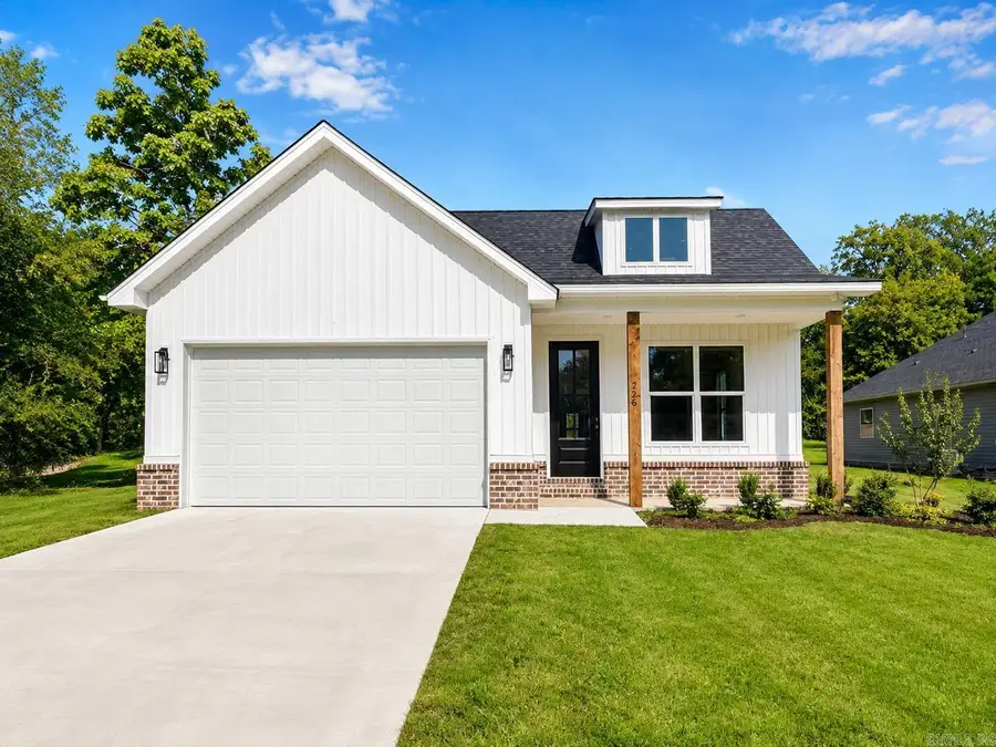 226 S Richards Street, Benton, AR 72015 - #2
