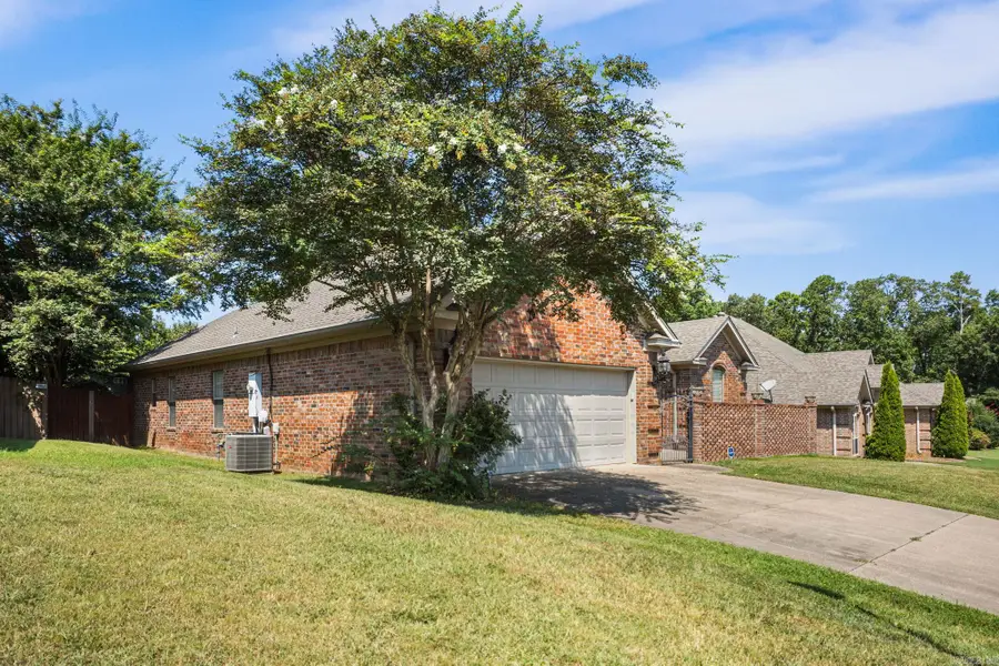 130 Fontainbleau Drive, Maumelle, AR 72113 - #2