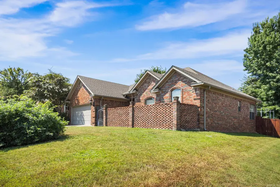130 Fontainbleau Drive, Maumelle, AR 72113 - #3