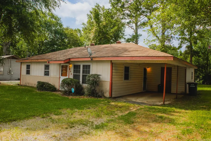 420 E Oakland St, Monticello, AR 71655 - #2