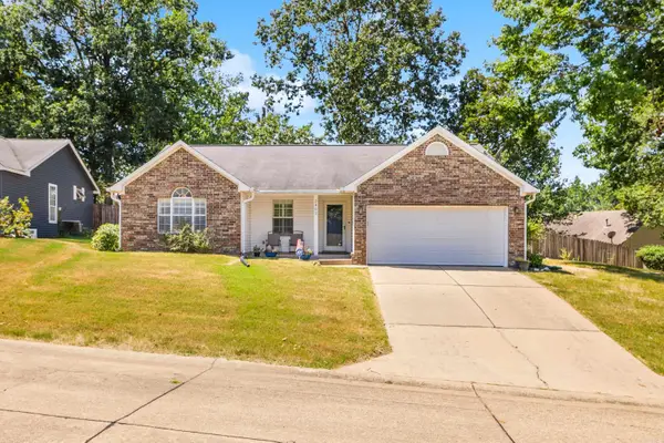 2402 Great Hill Road, Benton, AR 72015