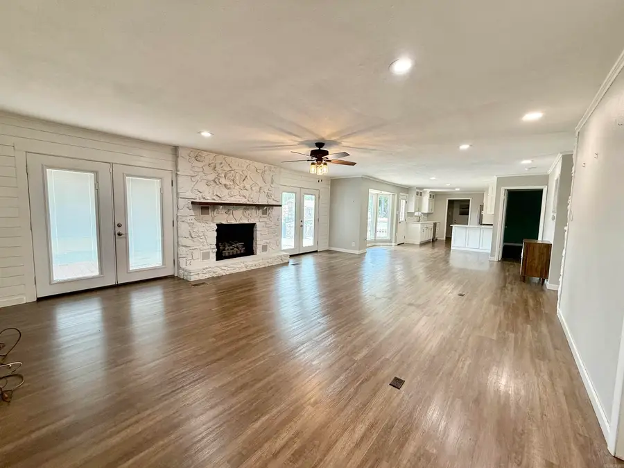 121 Longleaf Dr, Searcy, AR 72143 - #3