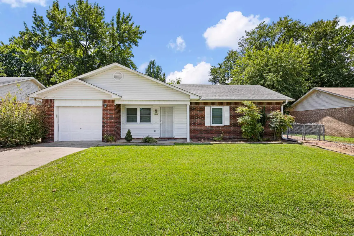 1612 E L Street, Russellville, AR 72801 - #1