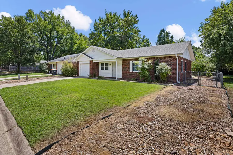 1612 E L Street, Russellville, AR 72801 - #3