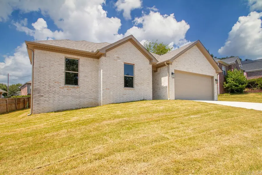 1816 Hidden Creek Drive, Sherwood, AR 72120 - #3