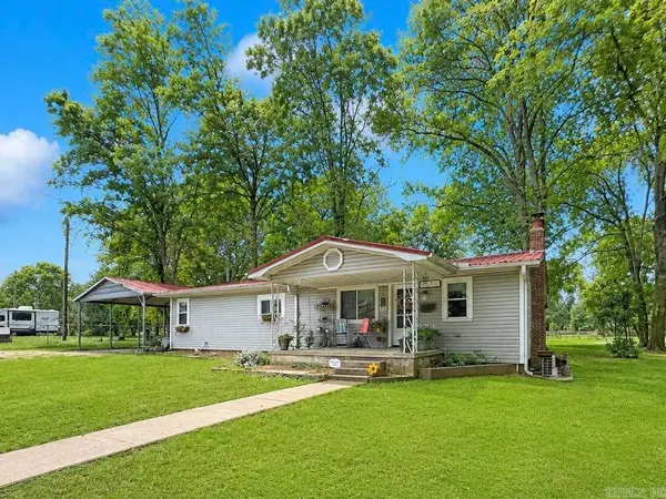 15 S 1st Street, Pangburn, AR 72121