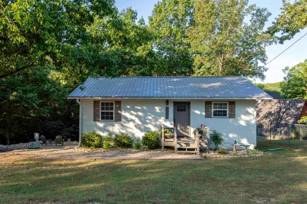 507 Woodland Hills Road, Hardy, AR 72542