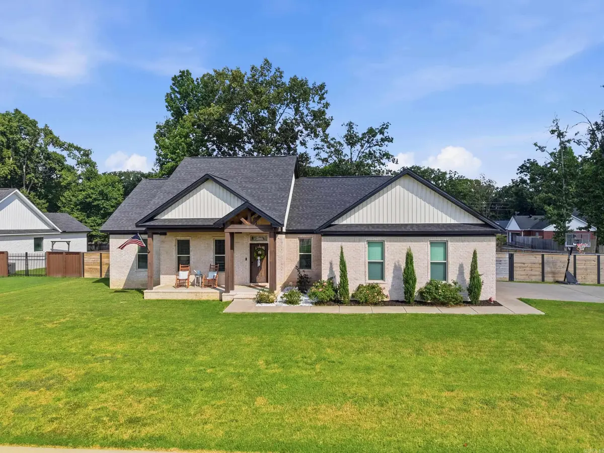 190 Wellswood Drive, Greenbrier, AR 72058 - #1