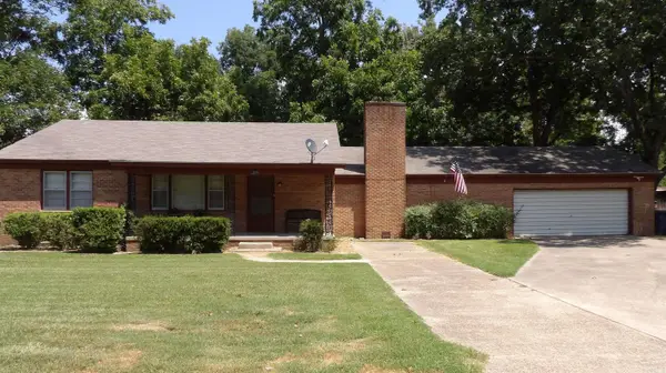 911 S Trotter Street, Dermott, AR 71638