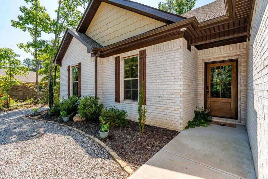 13 Estrella Circle, Hot Springs Village, AR 71909 - #2