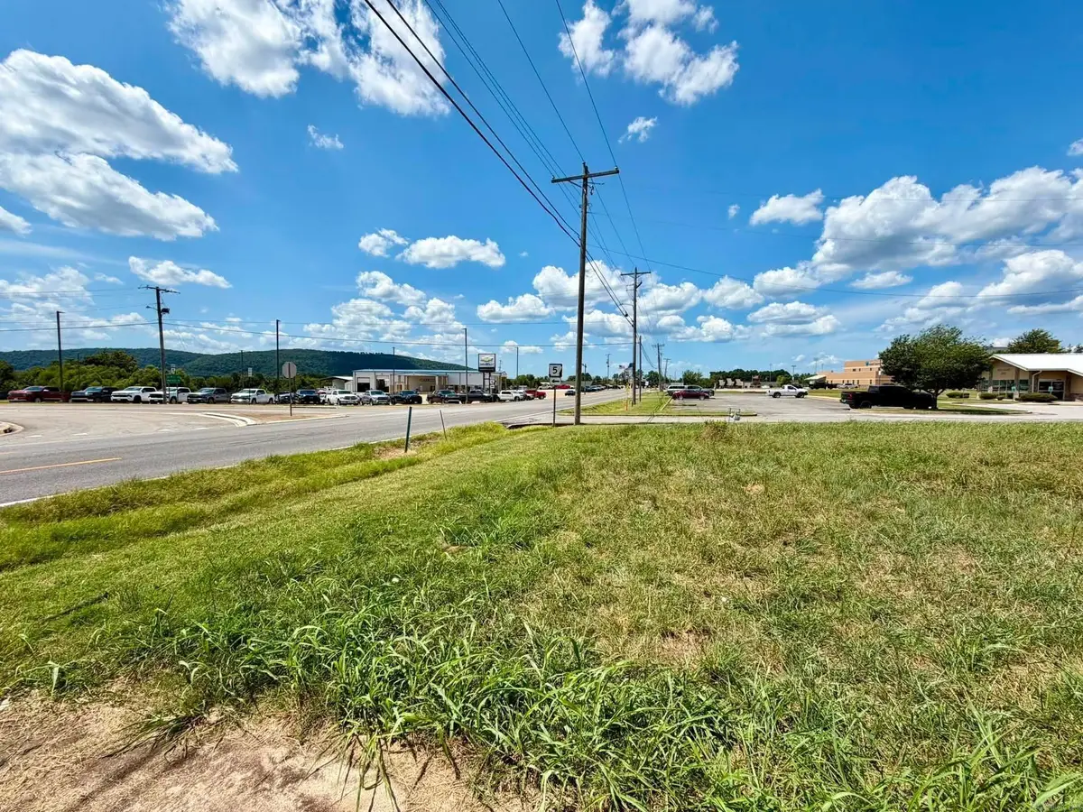 2208 E Main, Mountain View, AR 72560 - #1