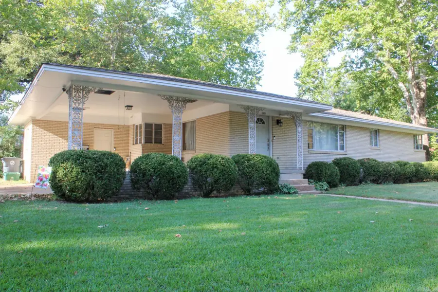 101 W Lincoln Avenue, Searcy, AR 72143 - #3